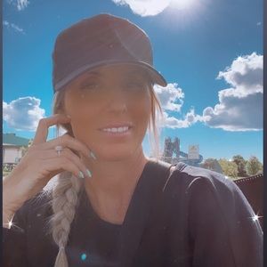 Meet your Posher, Cathy